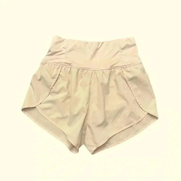 3/$10 Bundle Love Tree Butterfly Split Side Shorts Size S Pink Active Workout - Picture 1 of 9